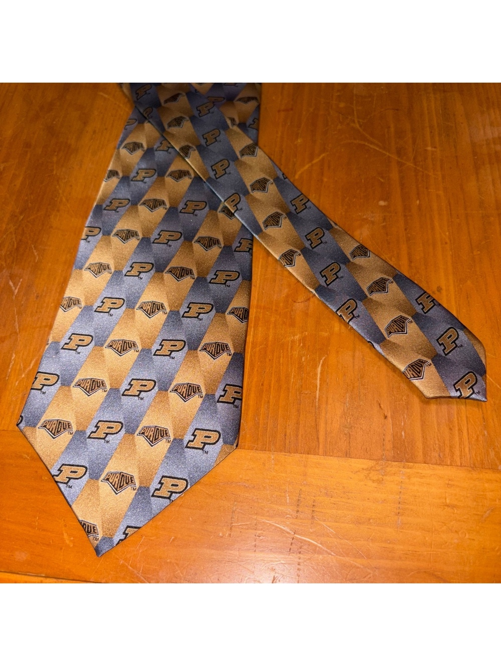 Vintage Eagles Wings Purdue University Boilermakers Pattern 100% Silk Tie NWT - Picture 4 of 7